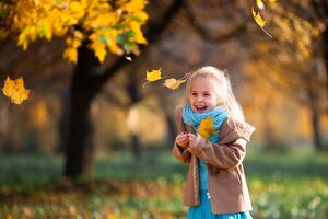 zabawa na świeżym powitrzu chroni przed otyłością