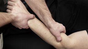 Fizjoterapia pomaga na łokieć tenisisty