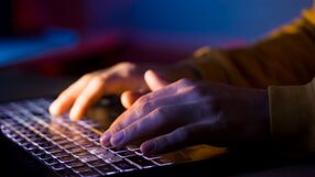 Strona internetowa powiązana ze śmiercią 50 osób. Każdy może na nią wejść