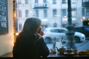 Samotność sprzyja utracie słuchu. Nowe badanie