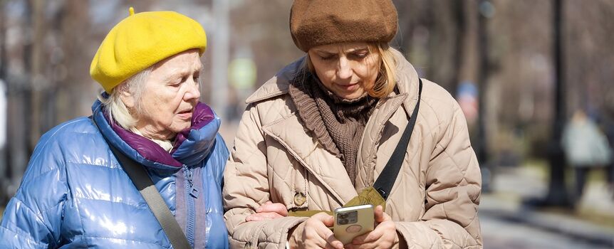 Ruszyła darmowa infolinia dla osób z chorobami otępiennymi i ich bliskich