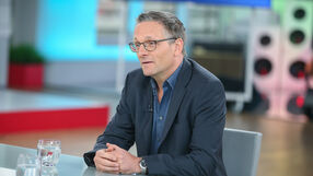Dr Michael Mosley