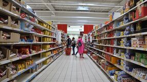 Zakupy w sklepie Auchan