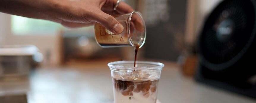 Jak smakuje hojicha latte?