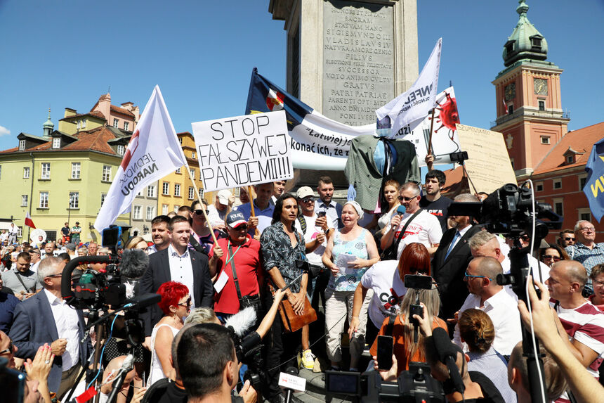 Manifestacja przeciw pandemii