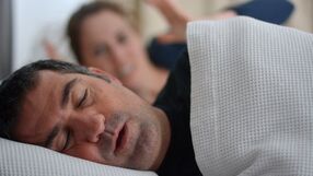 Bezdech senny przyśpiesza starzenie się: nowe odkrycie