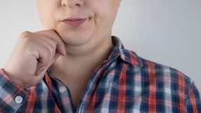 Podwójny podbródek, cofnięta broda, chomiki: jak się ich pozbyć?